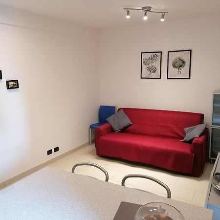 Pra Livrana Apartment ปอร์เลซซา ภายนอก รูปภาพ